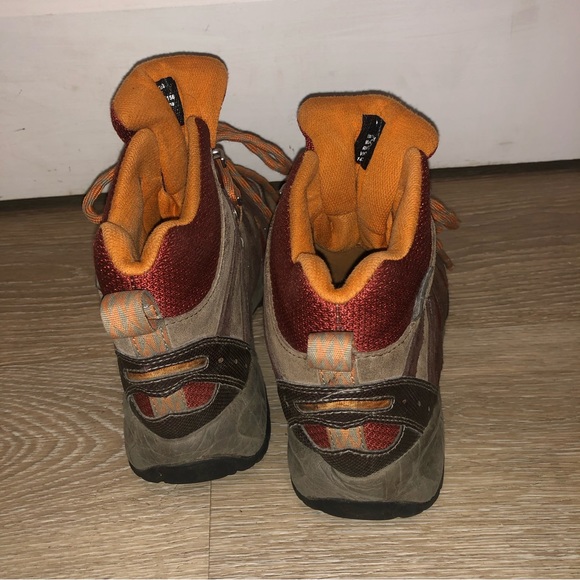 Ll Bean youth hiking boots size 6 - Picture 3 of 6